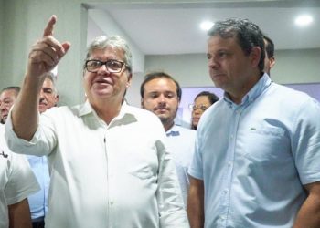 Marmuthe Cavalcanti comemora instalação da Casa da Cidadania no Valentina de Figueiredo