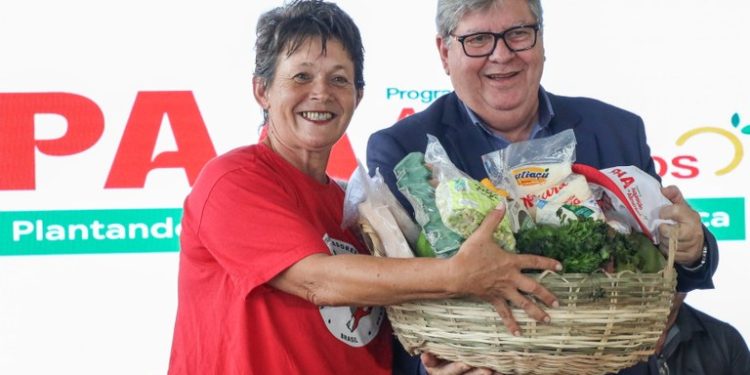 Governador anuncia mais R$ 5 milhões e dobra os investimentos do Programa de Aquisição de Alimentos 2024 na Paraíba