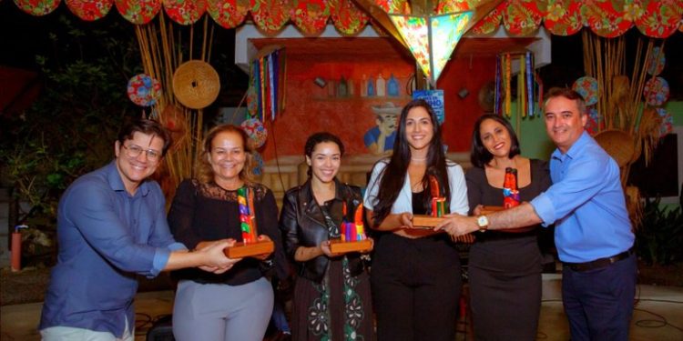 Agentes de viagens da Operadora Azul são premiados por destaque nas vendas de pacotes turísticos para a Paraíba