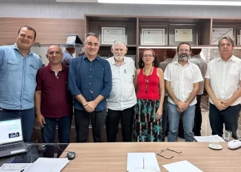 Integrantes do PSOL criticam aproximação do partido com Luciano Cartaxo