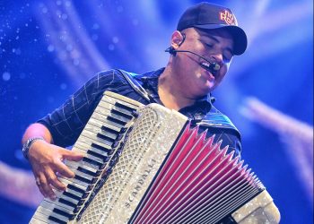 Com Parque do Povo lotado, público prestigia shows desse domingo
