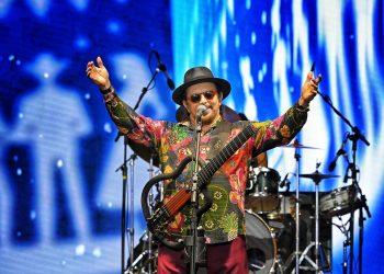 Forró com Garoa: Público sextou ao som de clássicos do ritmo nordestino