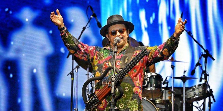 Forró com Garoa: Público sextou ao som de clássicos do ritmo nordestino