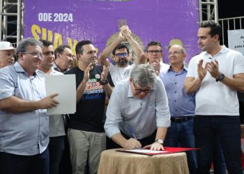 João Azevêdo anuncia R$ 56 milhões em ações na audiência do Orçamento Democrático na região de Catolé do Rocha