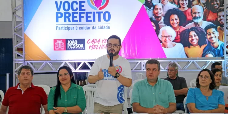 Programa ‘Você Prefeito’ encerra ciclo 2024 com plenária para moradores de quatro regiões