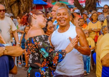 Sabadinho Bom apresenta Helton Souza neste final de semana