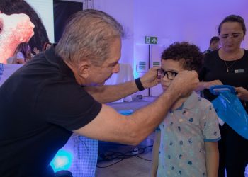 Prefeitura de Patos conclui entrega de óculos a todas as escolas municipais pelo Projeto Novos Olhares