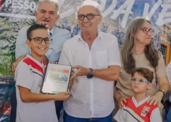 Cícero Lucena autoriza reconstrução da Escola Padre Bartolomeu Gusmão e obras avançam em quase metade das unidades de ensino