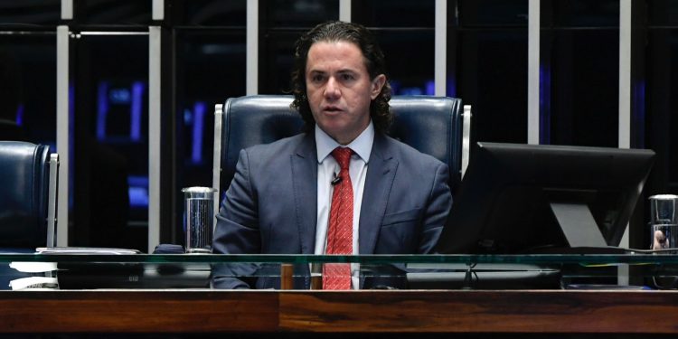 Veneziano saúda a escolha da nova reitora e vice da UFPB e diz que Lula deve confirmá-las nos cargos: “escolha democrática”