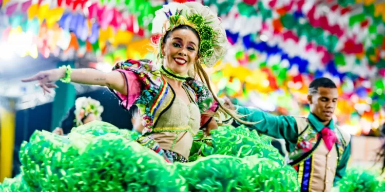 Junina Pindura Saia é a campeã do grupo B no Festival de Quadrilhas de João Pessoa