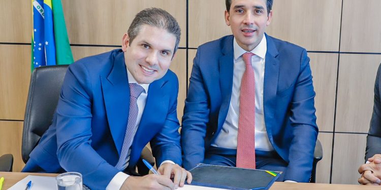 Em reunião com deputado Hugo Motta, ministro anuncia início do projeto do aeroporto de São Bento