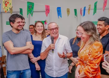 Cícero Lucena entrega novos equipamentos para o CEO de Mangabeira, para zerar filas e ampliar a oferta de serviços
