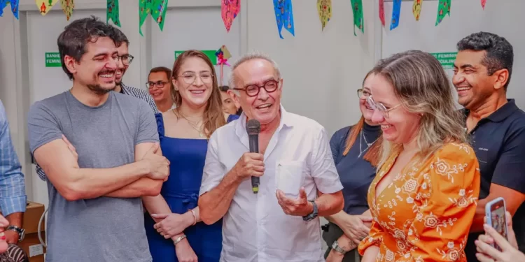 Cícero Lucena entrega novos equipamentos para o CEO de Mangabeira, para zerar filas e ampliar a oferta de serviços