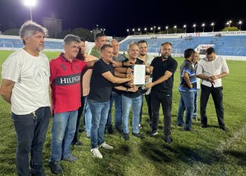 Prefeitura de Patos assina ordem de serviço para última fase de reforma do Estádio José Cavalcanti