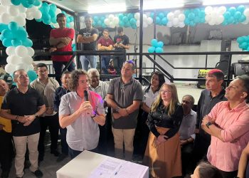 Veneziano participa de inauguração de Policlínica em Lagoa Seca e reafirma compromisso em garantir funcionamento da unidade