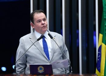 André Amaral assume vaga como senador após licença de Efraim Filho