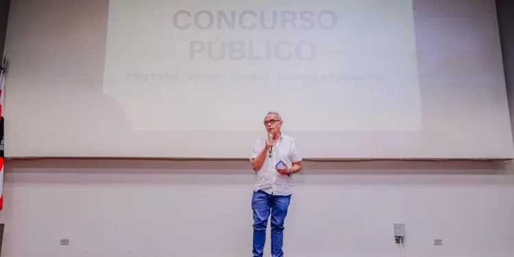 Cícero anuncia concurso público para o Instituto de Previdência do Município com 26 vagas diretas