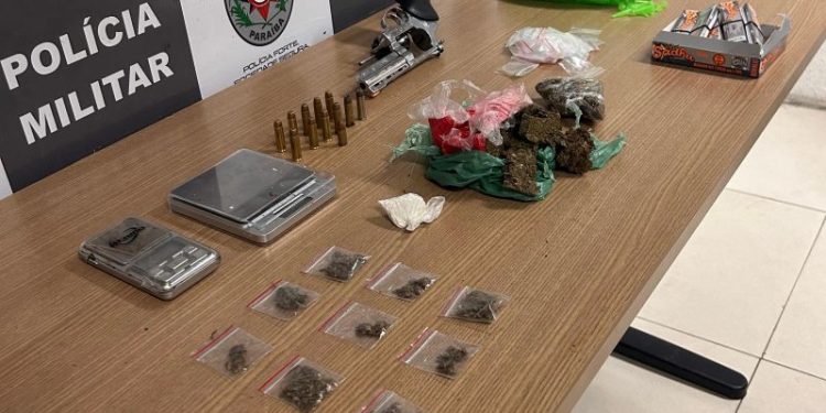 Polícia Militar prende suspeito por tráfico de drogas e porte ilegal de arma na Capital