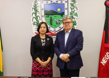 João Azevêdo apresenta potencialidades e trata de parcerias com a cônsul da China no Nordeste