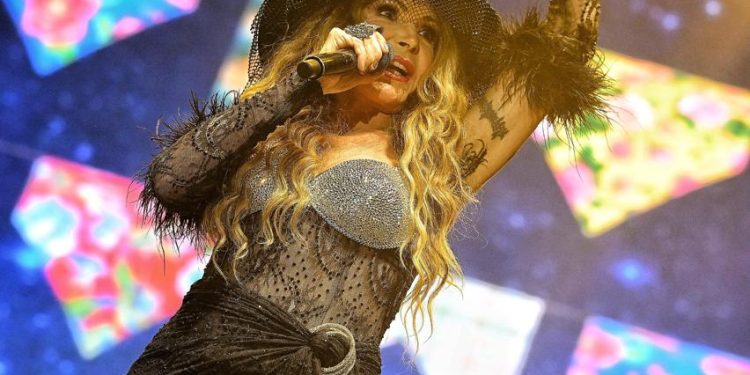 EM CG: Véspera do São João foi explosão de forró com Elba Ramalho, Amazan, Capilé e Gegê Bismark