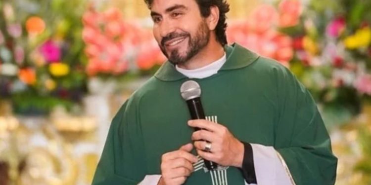 Em noite de atrações religiosas, Prefeitura de Campina Grande recebe pacientes oncológicos no camarote institucional