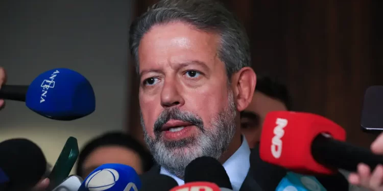 Lira anuncia comissão para debater PL do Aborto no segundo semestre