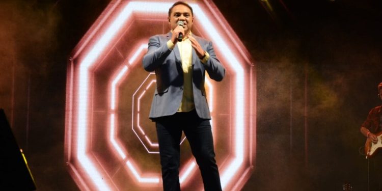 Atrações religiosas abrem semana de shows no Parque do Povo com shows de Padre Nilson e do missionário Teto Fonseca