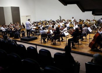 Concerto da Orquestra Sinfônica Jovem da Paraíba tem estreia mundial de música de compositor paraibano