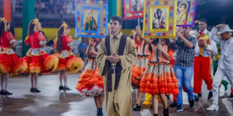 São João Multicultural: Juninas do grupo B levam beleza e profissionalismo ao tablado
