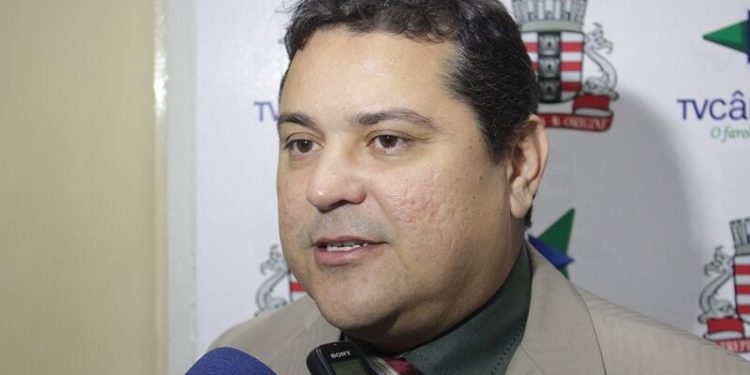 Renato Martins recorre à Justiça para ocupar vaga e Professor Gabriel na CMJP