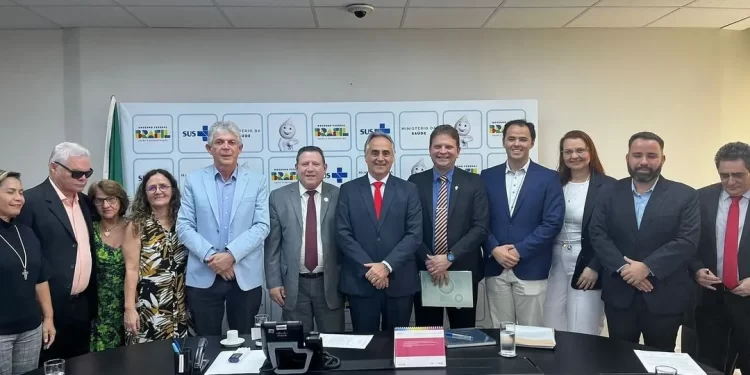 Luciano Cartaxo participa de reunião no Ministério da Saúde com Luiz Couto e Ricardo Coutinho