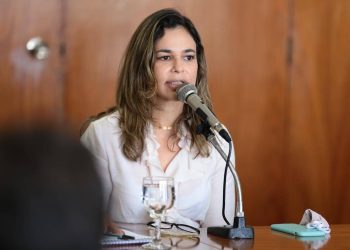 Rosália Lucas diz que está “pronta, preparada e querendo” disputar as eleições em Campina Grande