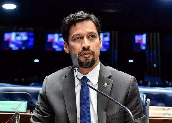 Relator diz que vai retirar de projeto taxação sobre importações de até US$ 50