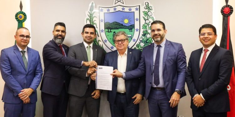 Governo da Paraíba firma acordo com MPF-PB para segurança jurídica no Polo Turístico Cabo Branco