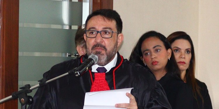 Novo ouvidor do MPPB toma posse para biênio 2024-2026