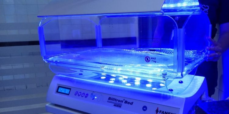 Maternidade do Hospital Edson Ramalho recebe berços com alta tecnologia para tratamento de bebês com icterícia