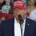 “Eu não deveria estar aqui, era para eu estar morto”, diz Trump em primeira entrevista após ataque a tiros