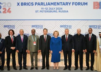 Veneziano representa o Congresso Nacional no Fórum Parlamentar do BRICS em São Petersburgo, na Rússia