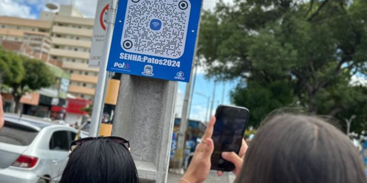 “Patos Conectada” garante acesso à internet de graça para população no centro da cidade