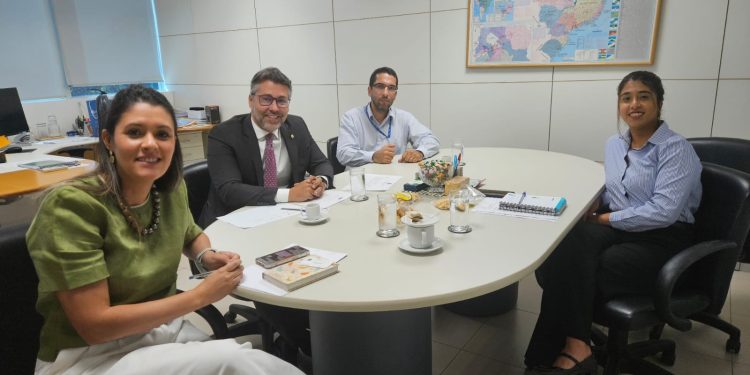 Leonardo Gadelha busca solução para agricultores paraibanos durante reunião na ANA e na Secretaria Nacional de Irrigação