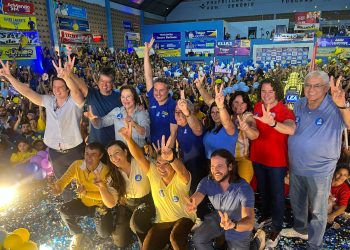 Veneziano participou de convenção que oficializou candidatura de Lea Toscano e Raimundo para a Prefeitura de Guarabira