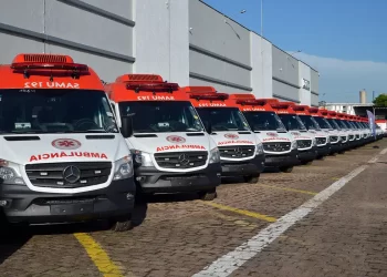 Lula entrega 280 novas ambulâncias para a frota do Samu