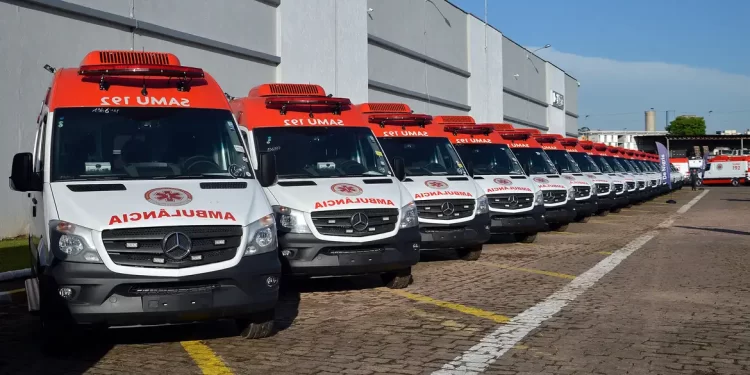 Lula entrega 280 novas ambulâncias para a frota do Samu