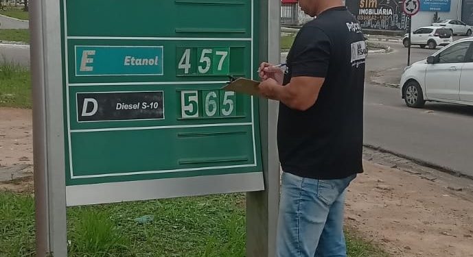 Procon-JP multa 31 postos por aumento injustificado do preço da gasolina