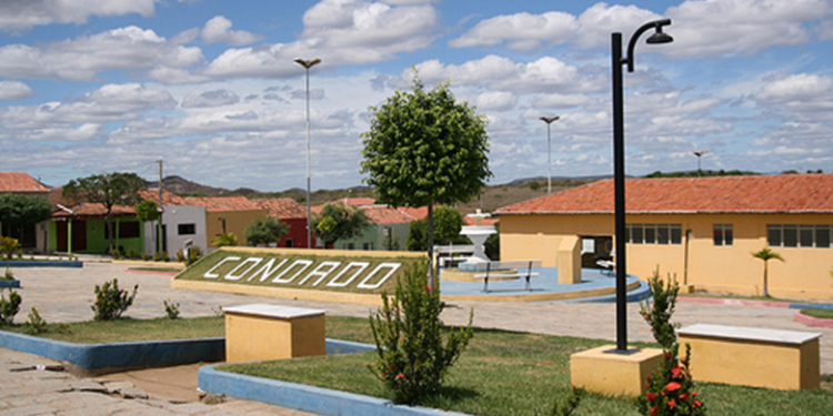 Antônio de Pádua, da oposição, desiste de candidatura em Condado