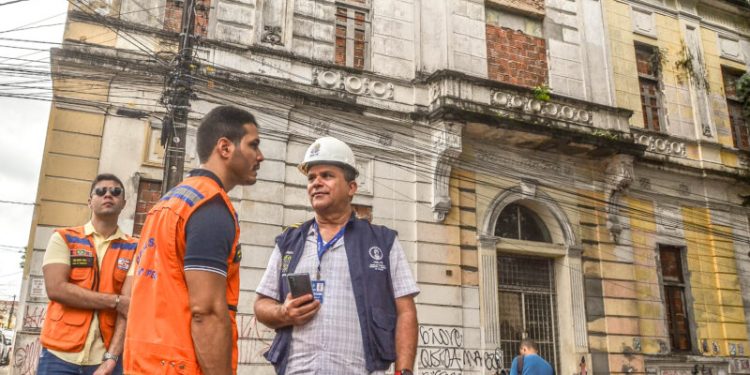 Imóveis do Centro Histórico de João Pessoa com risco de colapso são mapeados pela Defesa Civil