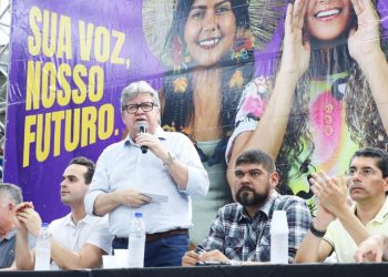 Em Pilar, João Azevêdo preside audiência do ODE, dialoga com a população e entrega investimentos para a região