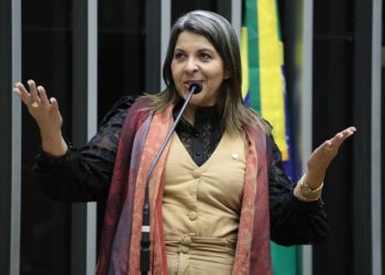 Eliza Virginia toma posse na Câmara Federal após licença de Mersinho Lucena