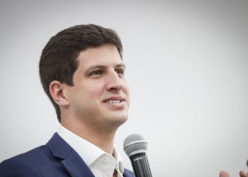 João Campos desmente teorias e afirma que morte de Eduardo foi acidente