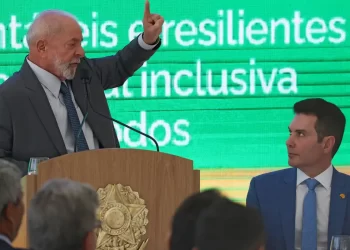 Lula anuncia obras do PAC Seleções com R$ 41,7 bilhões em investimento